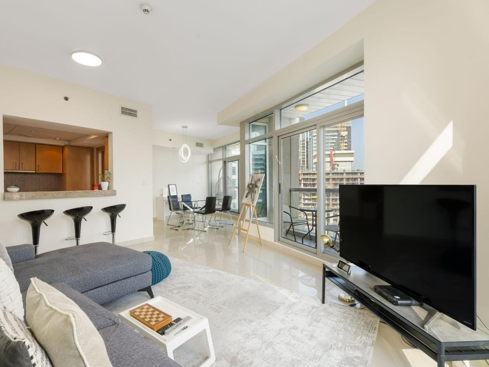 Chic 1br Getaway - Horizon Living In Fairfield * Dubai
